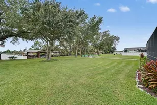 16206 E Shirley Shores Rd, Tavares, FL 32778 - Photo 47