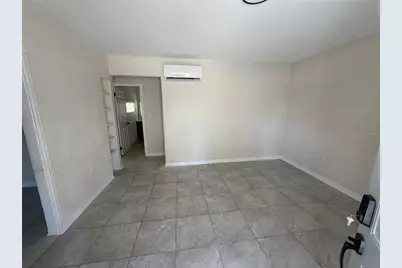 2006 W Hickory Street, Lakeland, FL 33815 - Photo 5