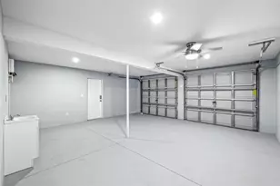 817 W Bougainvillea Ave, Tampa, FL 33612 - Photo 27