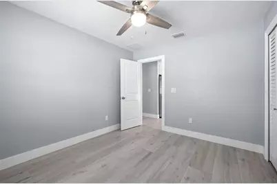 817 W Bougainvillea Avenue, Tampa, FL 33612 - Photo 25