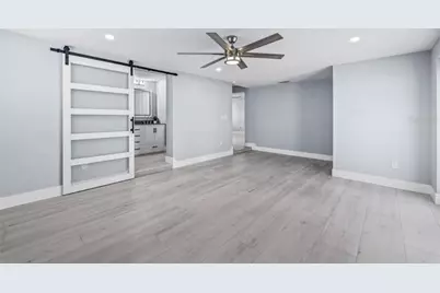 817 W Bougainvillea Avenue, Tampa, FL 33612 - Photo 19