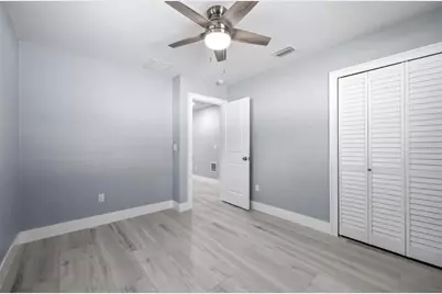 817 W Bougainvillea Avenue, Tampa, FL 33612 - Photo 9