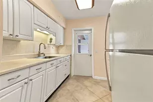 1215 56th Ave Dr E, Bradenton, FL 34203 - Photo 13