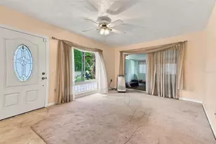 1215 56th Ave Dr E, Bradenton, FL 34203 - Photo 9