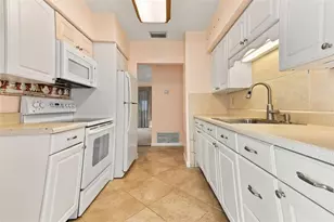 1215 56th Ave Dr E, Bradenton, FL 34203 - Photo 11
