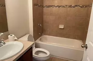 827 Battery Pointe Dr, Orlando, FL 32828 - Photo 11