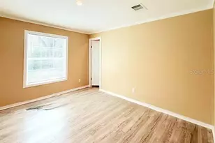 8143 Texas St, Jacksonville, FL 32220 - Photo 9