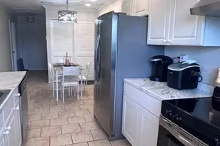 2948 Clark Rd, Sarasota, FL 34231 - Photo 9