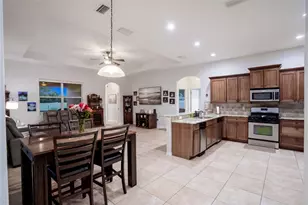 204 Shady Heather Ln, Groveland, FL 34736 - Photo 11