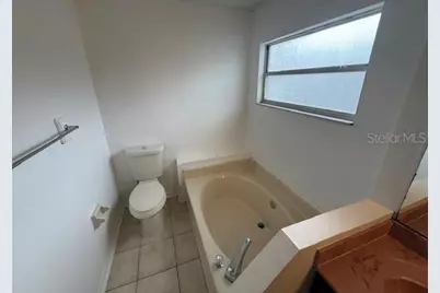 204 S Somerset Court, Sanford, FL 32773 - Photo 9