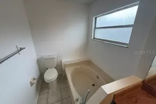 204 S Somerset Ct, Sanford, FL 32773 - Photo 9