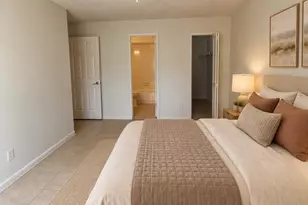 5225 Via Hacienda Cir, Orlando, FL 32839 - Photo 11