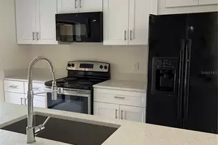 5305 Bamboo Ct, Orlando, FL 32811 - Photo 9