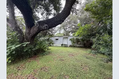 7023 50th Avenue S, Tampa, FL 33619 - Photo 13