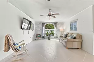 365 Hanford Rd SW, Palm Bay, FL 32908 - Photo 9