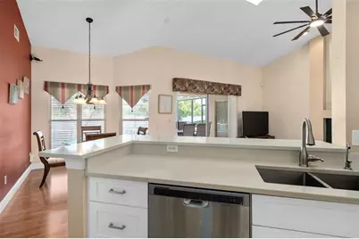 13715 Bluewater Circle, Orlando, FL 32828 - Photo 17