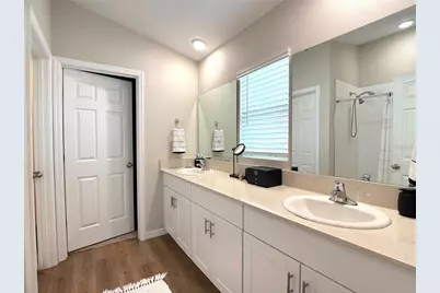 2437 Oakwood Lane, Davenport, FL 33837 - Photo 13