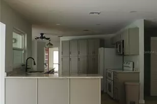 2215 Lauderdale Ct, Orlando, FL 32805 - Photo 9