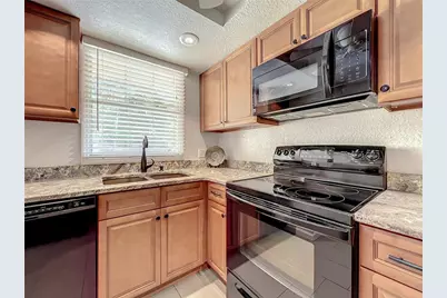 784 E Michigan Street #25, Orlando, FL 32806 - Photo 9