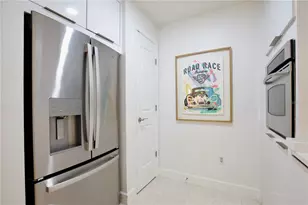 100 S Eola Dr, Orlando, FL 32801 - Photo 17