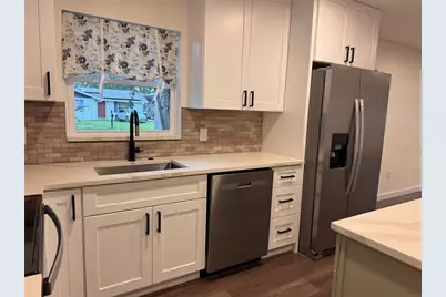 1201 Sherman Avenue, Tavares, FL 32778 - Photo 9