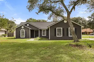 32930 Indian Woods Dr, Leesburg, FL 34788 - Photo 1