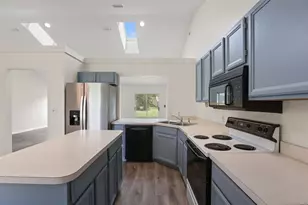 32930 Indian Woods Dr, Leesburg, FL 34788 - Photo 11
