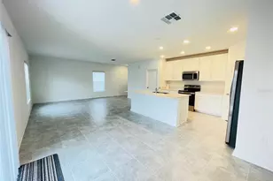 1776 White Water Ct, Davenport, FL 33837 - Photo 7