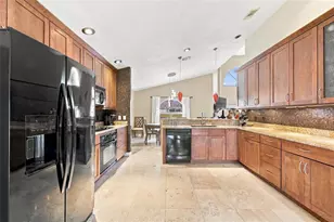 2618 Clementon Park Ct, Orlando, FL 32835 - Photo 13