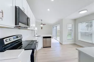 2929 Hunters Ln, Oviedo, FL 32766 - Photo 15