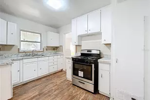 201 N East St, Leesburg, FL 34748 - Photo 7