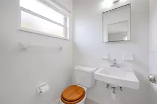 6657 Gunnell Ct, Orlando, FL 32809 - Photo 13