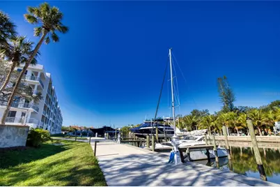 1703 N Tamiami Trail #203, Sarasota, FL 34234 - Photo 3