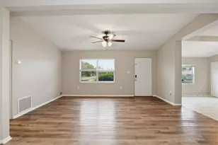 2210 Beatrice Dr, Orlando, FL 32810 - Photo 13