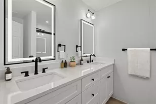 5302 Burning Tree Dr, Orlando, FL 32811 - Photo 11