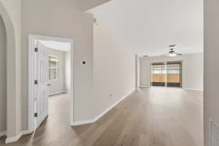 185 Venetian Bay Cir, Sanford, FL 32771 - Photo 23