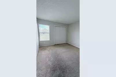74 Lakepointe Circle, Kissimmee, FL 34743 - Photo 11