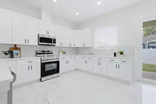 6042 105th Ter N, Pinellas Park, FL 33782 - Photo 9