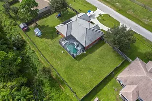 651 NW North Macedo Blvd, Port Saint Lucie, FL 34983 - Photo 29