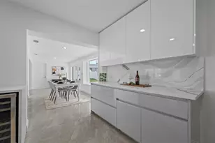 7905 9th Ave S, Saint Petersburg, FL 33707 - Photo 13