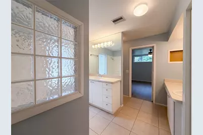 1331 30th Avenue E, Bradenton, FL 34208 - Photo 17