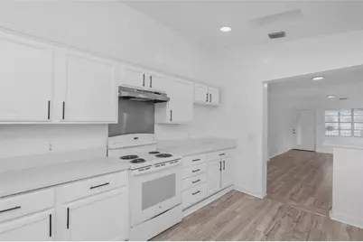 8021 N Edison Avenue, Tampa, FL 33604 - Photo 5