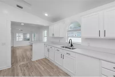 8021 N Edison Avenue, Tampa, FL 33604 - Photo 3
