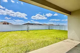 1028 Mattie Pointe Wy, Auburndale, FL 33823 - Photo 5