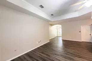 219 Willow Bend Pkwy, Lutz, FL 33549 - Photo 9