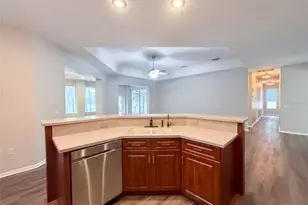 219 Willow Bend Pkwy, Lutz, FL 33549 - Photo 7