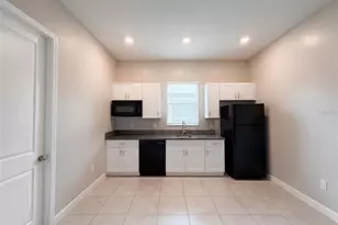 9430 Channing Hill Dr, Ruskin, FL 33573 - Photo 9