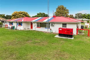 15150 Colley Dr, Tavares, FL 32778 - Photo 39