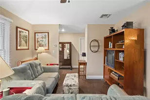 1818 Crownwood Dr, Orlando, FL 32810 - Photo 5