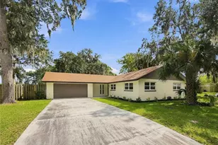 106 Kent Ct, Port Orange, FL 32127 - Photo 1